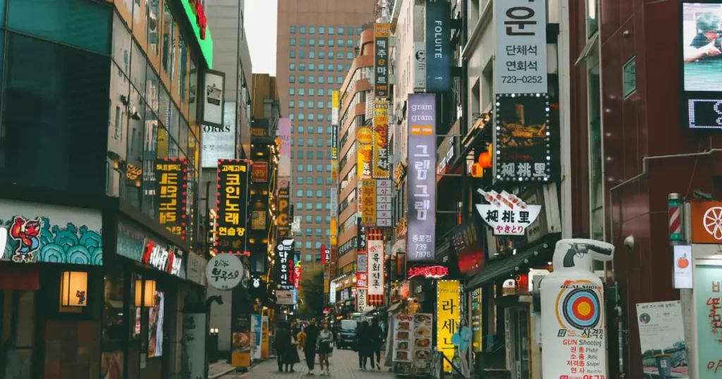 韓国変換プラグはcとseどっちを選ぶべきか解説