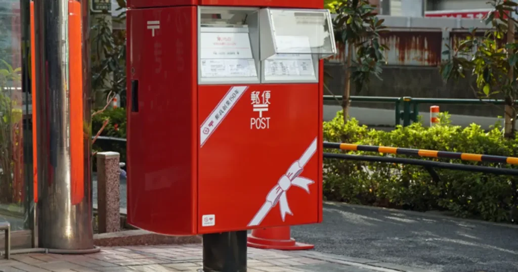 レターパックをポストに投函するならどっちが正しい？